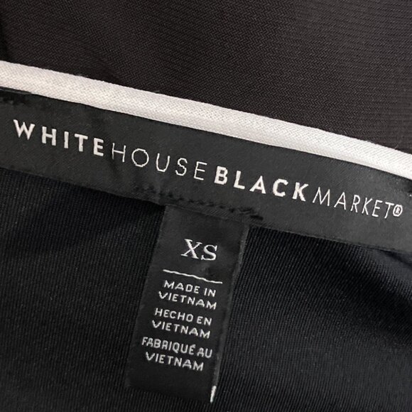 White House Black Market Size XS V-Neck Sleeveless Stretch Jersey Knit Shell Top - Picture 3 of 4